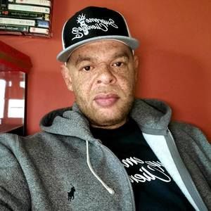 Meet your Posher, Howard